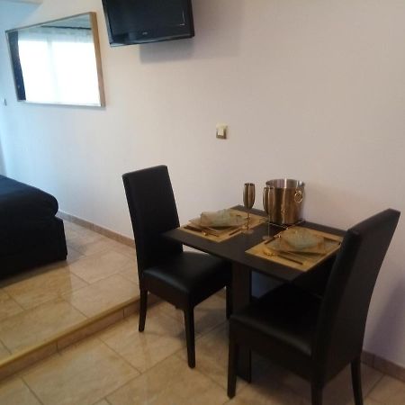 Village Naturiste Le Goldenblack Agde Exterior foto