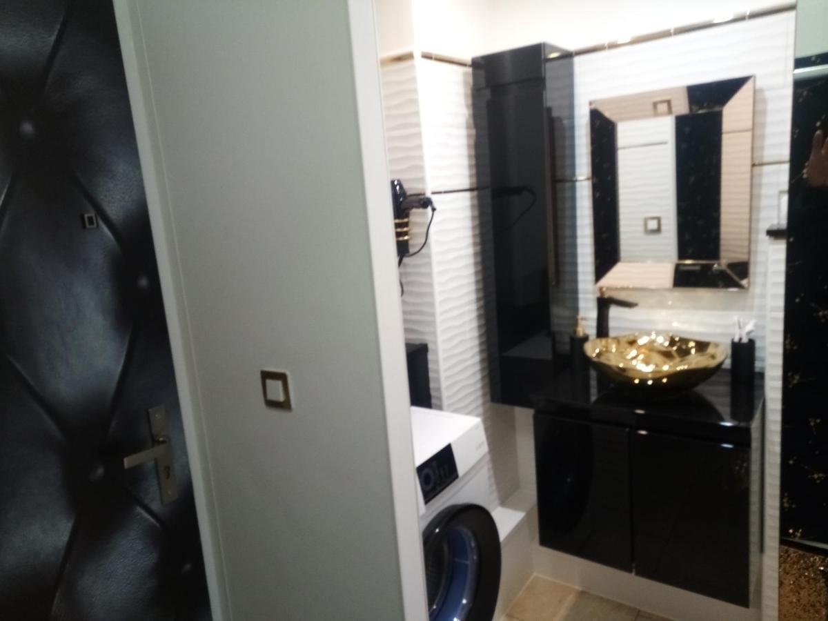 Village Naturiste Le Goldenblack Agde Exterior foto